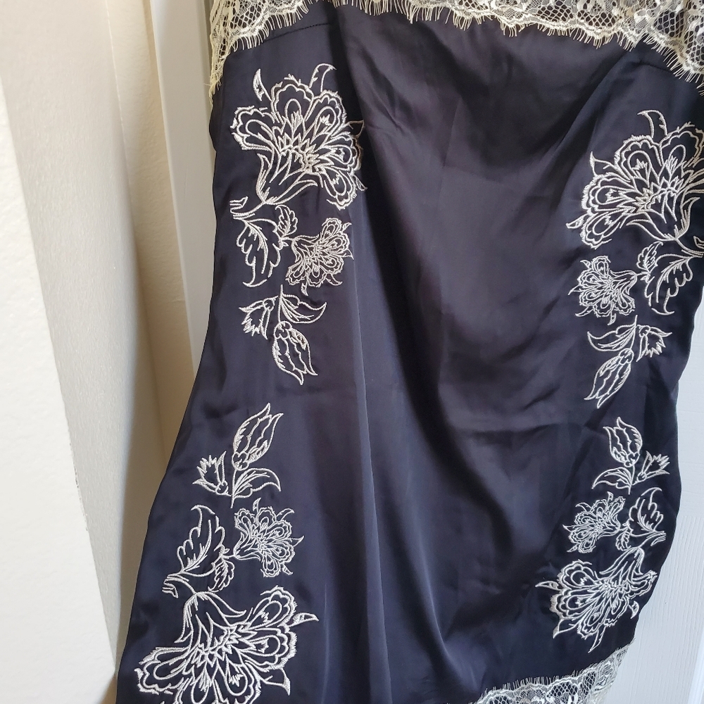 Dolls Kill Widow Black Satin Mini XL - Picture 6 of 12